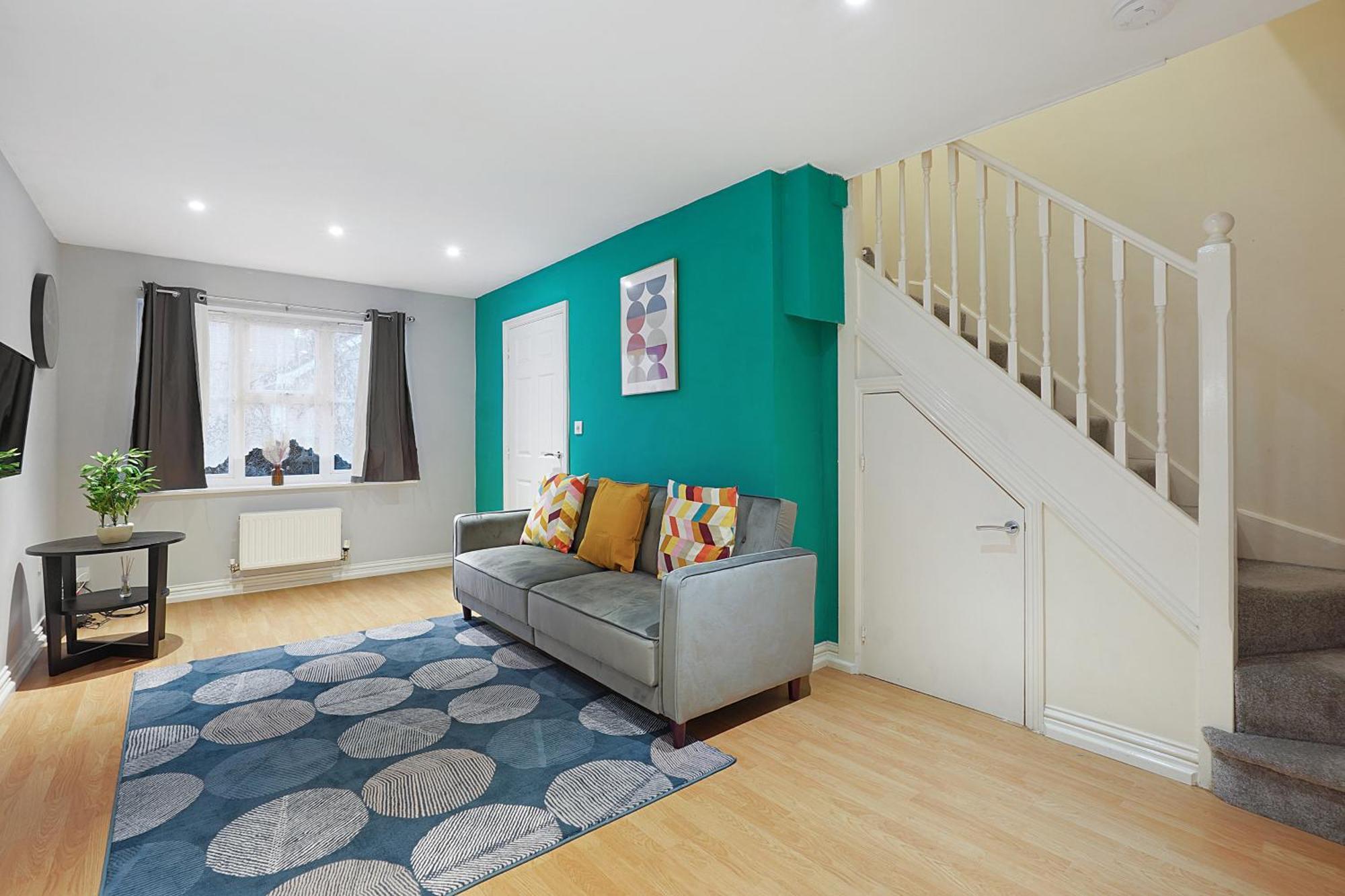 Comfortable Stylish Townhouse In Ashford Sleeps 5 Netflix 2 Parking Spaces Perfect For Contractors And Families Zewnętrze zdjęcie