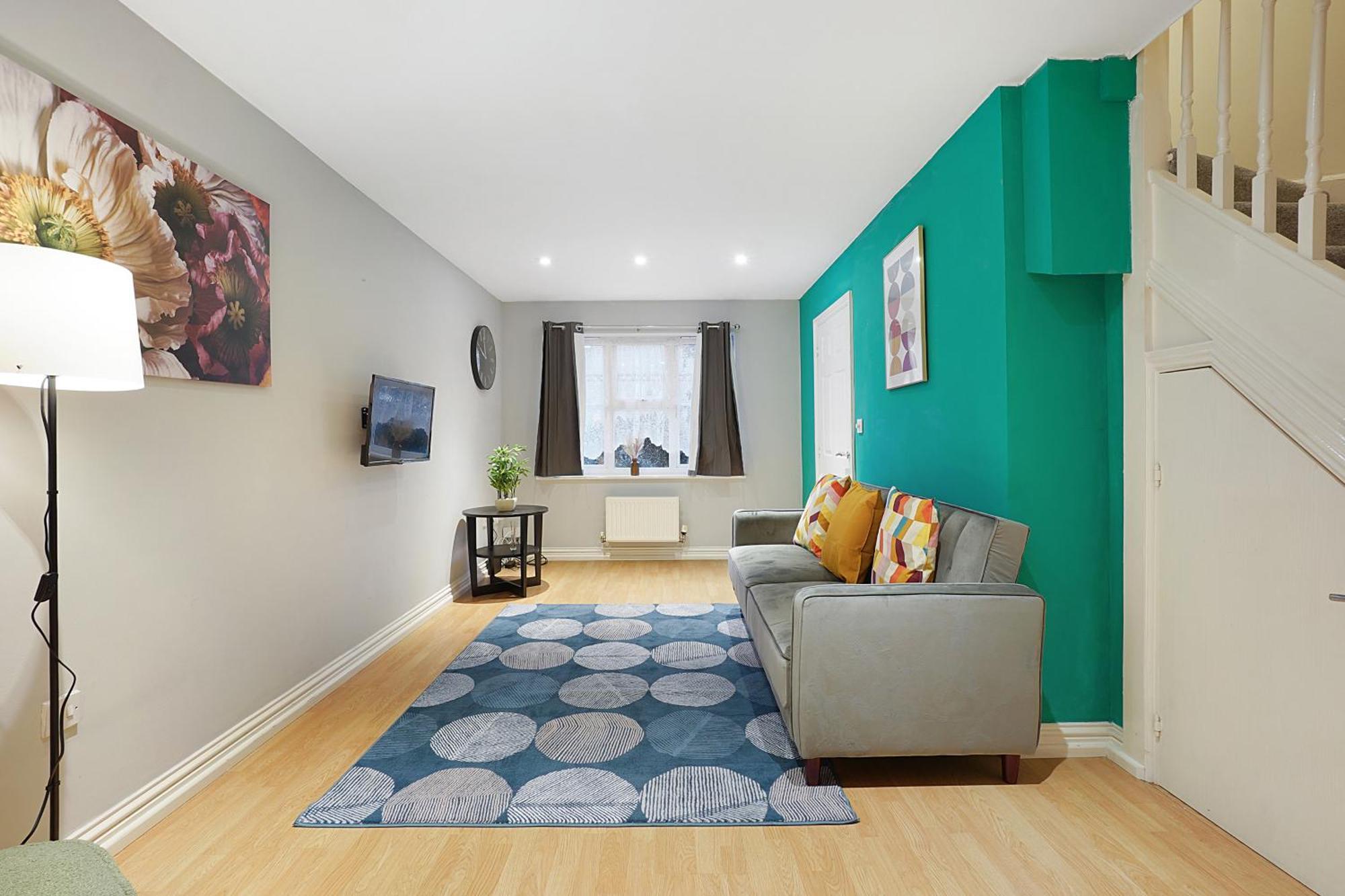 Comfortable Stylish Townhouse In Ashford Sleeps 5 Netflix 2 Parking Spaces Perfect For Contractors And Families Zewnętrze zdjęcie