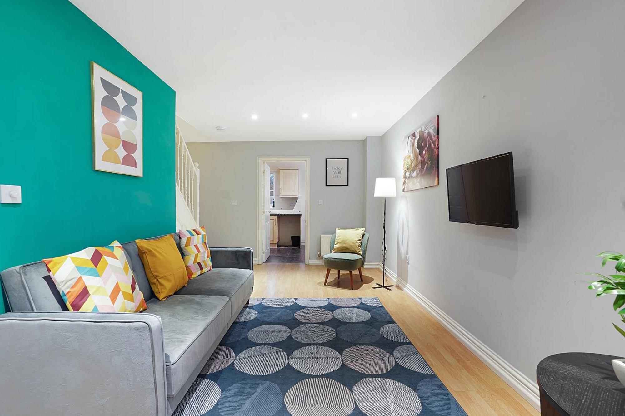 Comfortable Stylish Townhouse In Ashford Sleeps 5 Netflix 2 Parking Spaces Perfect For Contractors And Families Zewnętrze zdjęcie